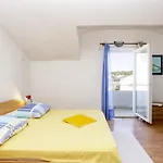 Apartment By The Sea Brodarica, Sibenik - 466 Brodarica (Sibenik-Knin)