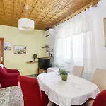 Apartment By The Sea Brodarica, Sibenik - 466 Brodarica (Sibenik-Knin)