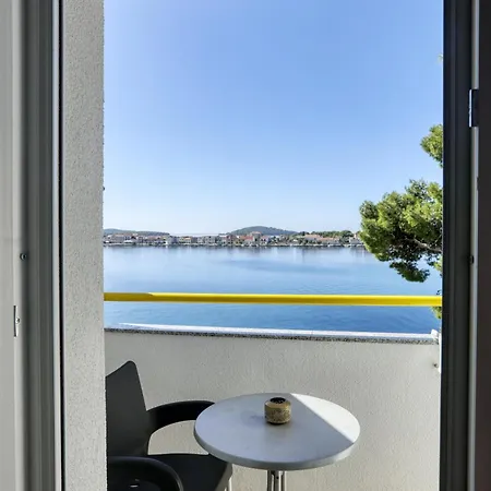 Apartman By The Sea Brodarica, Sibenik - 466 Brodarica