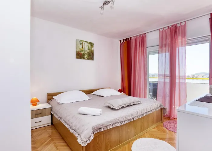 Apartman By The Sea Brodarica, Sibenik - 466 Brodarica (Sibenik-Knin)