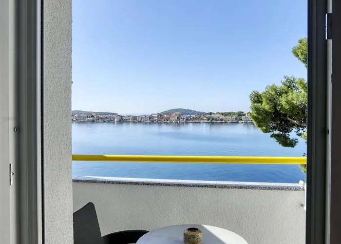 Apartman By The Sea Brodarica, Sibenik - 466 Brodarica (Sibenik-Knin)